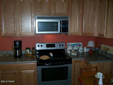 351 Saint Tikhons Rd, Waymart, PA 18472 - photo 4