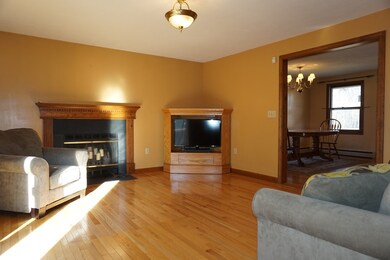 93 Pennacook Dr, Leominster, MA 01453 - photo 3