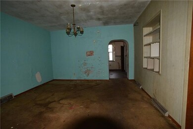 116 Custer Ave, Vandergrift, PA 15690 - photo 2