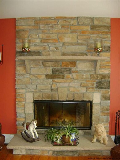 260 Strawridge Rd, Wallkill, NY 12589 - photo 6