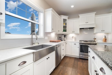 19422 Lupine Lane - Kitchen