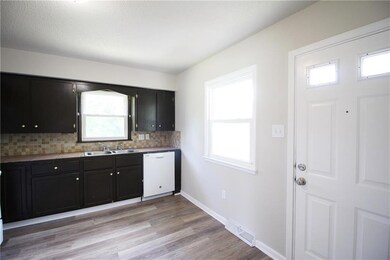 2711 SE 8th Ct, Des Moines, IA 50315 - photo 7