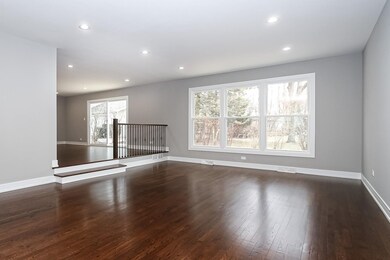 4450 Dawngate Ln, Rolling Meadows, IL 60008 - photo 3