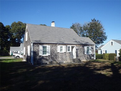 33 Nicholson Crescent, Middletown, RI 02842 - photo 2