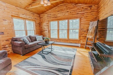 663 Sacandaga Rd-29