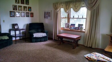 9739 E Carson City Rd, Carson City, MI 48811 - photo 4