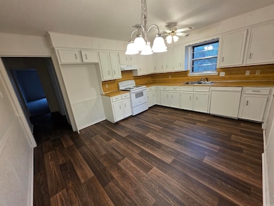 3008 Stephanie Dr, Little Rock, AR 72206 - photo 2