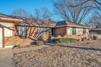 3300 SW Dukeries Rd, Topeka, KS 66614 - photo 4