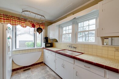 4703 Biltmore Ave-6