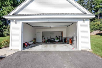 53 Hollow Ridge Dr, Nashua, NH 03062 - photo 6