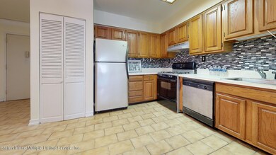 10-Bay-Landing-3L-Kitchen