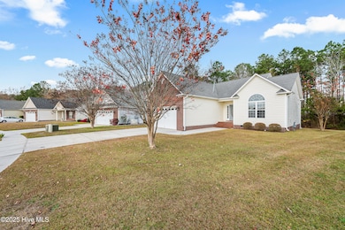 102 Winterlochen Dr, Jacksonville, NC 28540 - photo 2