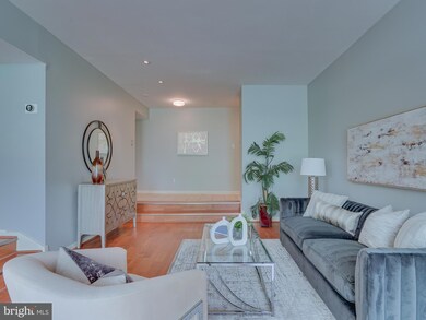 1650 Parkcrest Cir, Reston, VA 20190 - photo 7