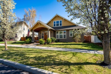 1662 NW Ivy Ave, Redmond, OR 97756 - photo 2