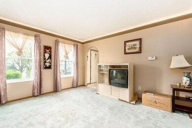 2429 Vining Dr, Columbus, OH 43229 - photo 4