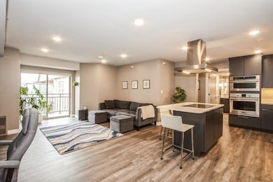 Grandview Terrace unit 405, Iowa City, IA 52240 - photo 2