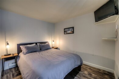 bedroom suite