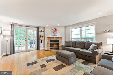 11721 Arbor Glen Way, Reston, VA 20194 - photo 7