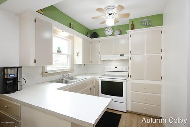 1437 Mayfield Ave NE, Grand Rapids, MI 49505 - photo 7