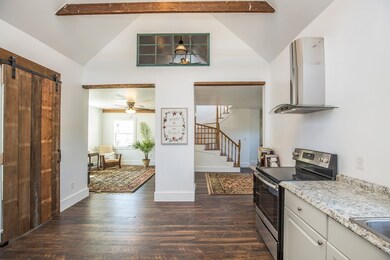 16 Berry St unit 2, Danvers, MA 01923 - photo 4