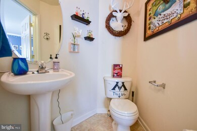 37 Litchfield Ln E, Martinsburg, WV 25405 - photo 5