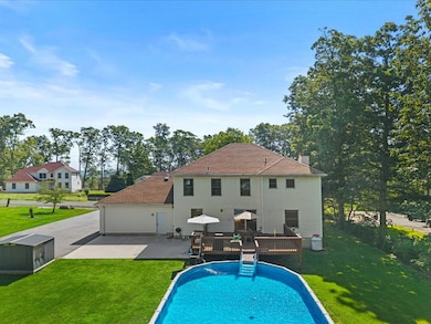 1031 Red Maple Ln, Stroudsburg, PA 18360 - photo 6