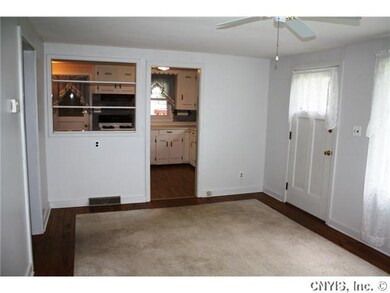 511 Charles St, Chittenango, NY 13037 - photo 2