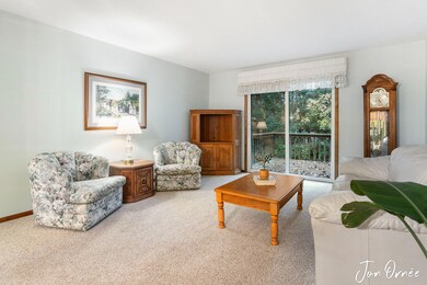 2205 Mapleton NE - 4