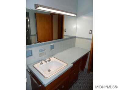 1806 Crouse St, Utica, NY 13501 - photo 3