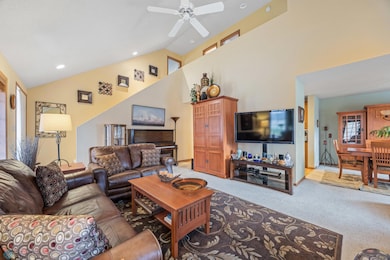 Livingroom.jpg