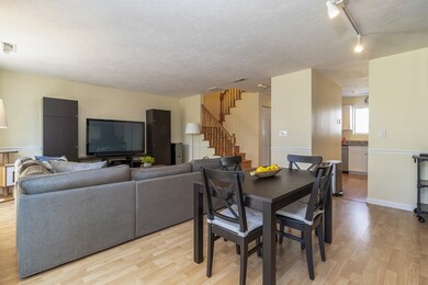 391 Hyde Park Ave unit 210, Roslindale, MA 02131 - photo 5