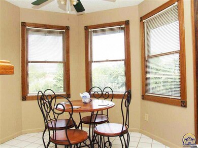 3912 SW 43rd St, Topeka, KS 66610 - photo 6