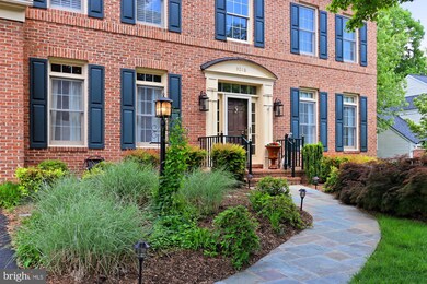 9210 Deveron Ct, Fairfax Station, VA 22039 - photo 4