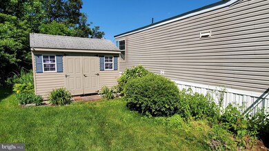 315 Ashford Ln, Hereford, PA 18056 - photo 3