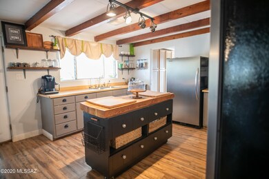 B-Kitchen (2)