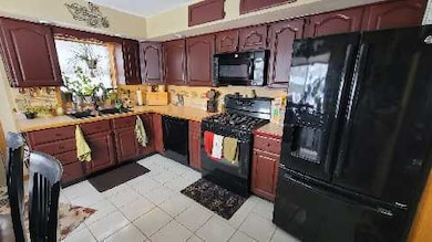 110 Elm Ln, Streamwood, IL 60107 - photo 4