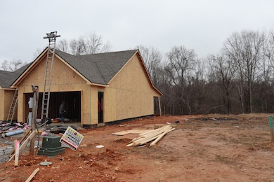 615 Willow Park Dr, Clarksville, TN 37043 - photo 2