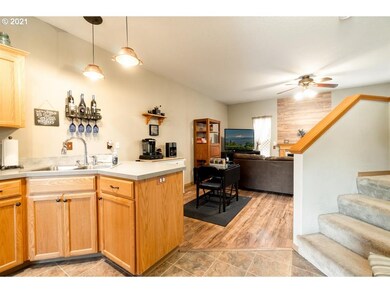 609 Hampton Ln, Newberg, OR 97132 - photo 5