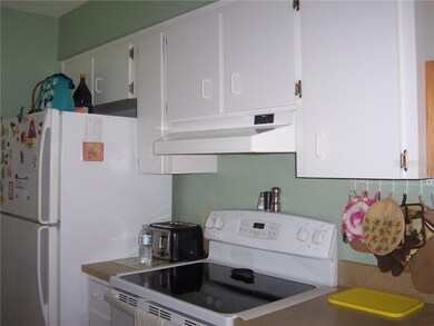 5433 Genevieve Cir, Zephyrhills, FL 33542 - photo 6