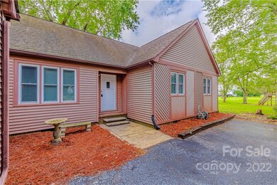 110 Brock Ct, Statesville, NC 28625 - photo 6