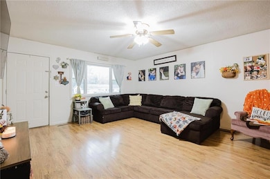 1315 S Little St, Fort Scott, KS 66701 - photo 6