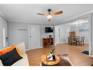 365 S Gilmore St, Heppner, OR 97836 - photo 5