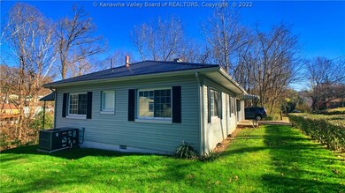 185 Oak St, Dunbar, WV 25064 - photo 4
