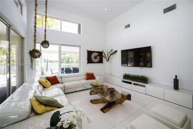 1150 Manor Ct, Weston, FL 33326 - photo 2