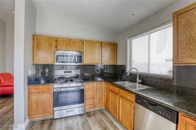 1320 Rainbow Meadows Dr, Las Vegas, NV 89128 - photo 7