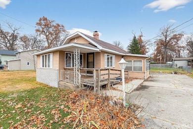 22747 Lake Shore Dr, Elkhart, IN 46514 - photo 3