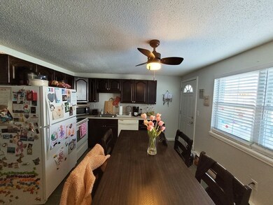 269 Chicopee St unit 12, Chicopee, MA 01013 - photo 4