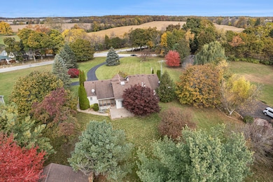 6655 Allen Rd, Tecumseh, MI 49286 - photo 2