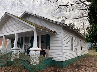 340 S Race St, Statesville, NC 28677 - photo 2