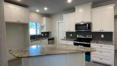 100 Monarch Ln, Poolville, TX 76487 - photo 5